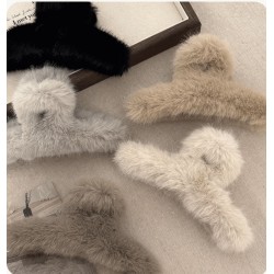 NEW ! Fluffy Hair Claw - 13 CM